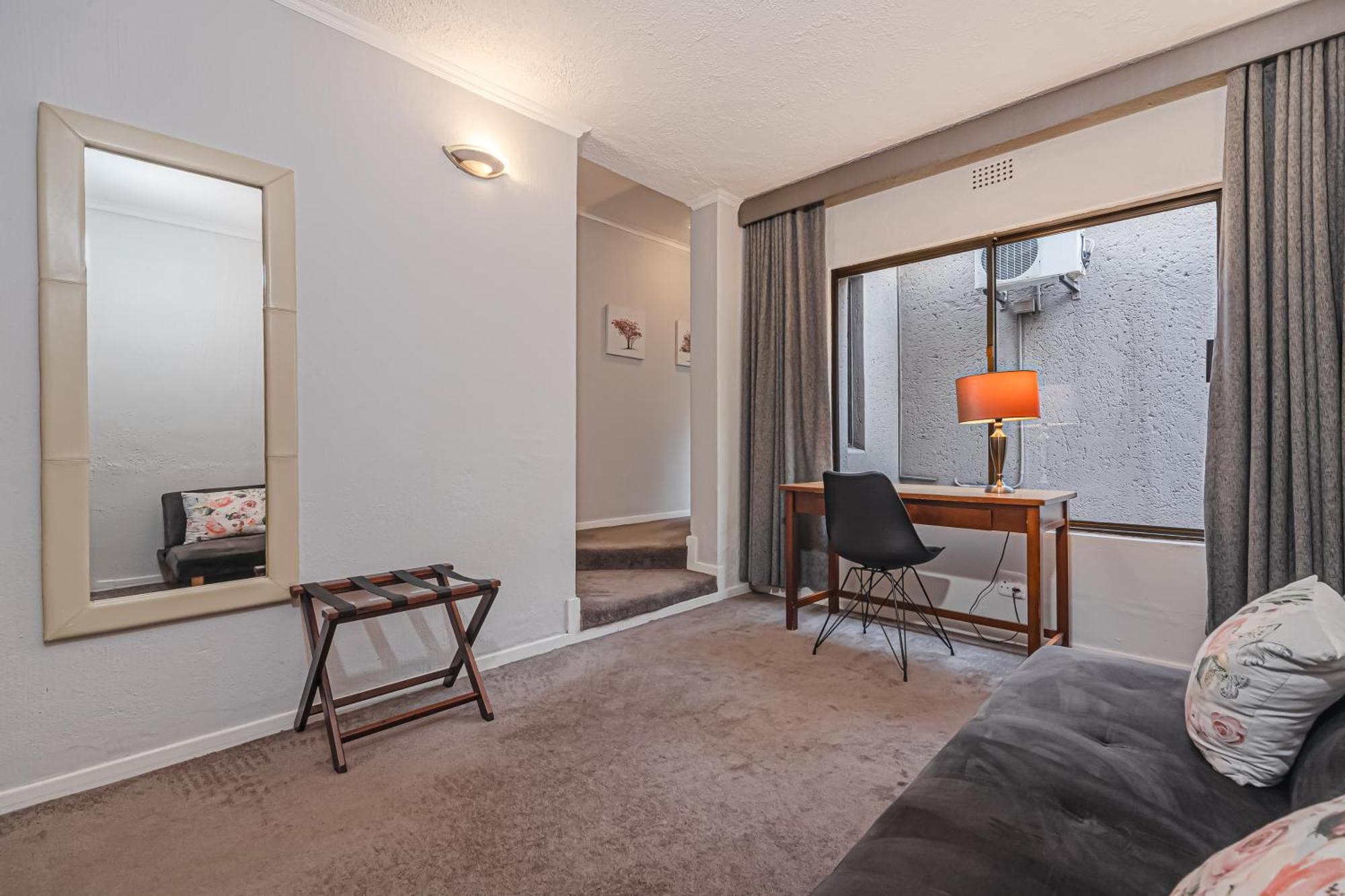 Le Petit Fillan Hotel Sandton Eksteriør billede