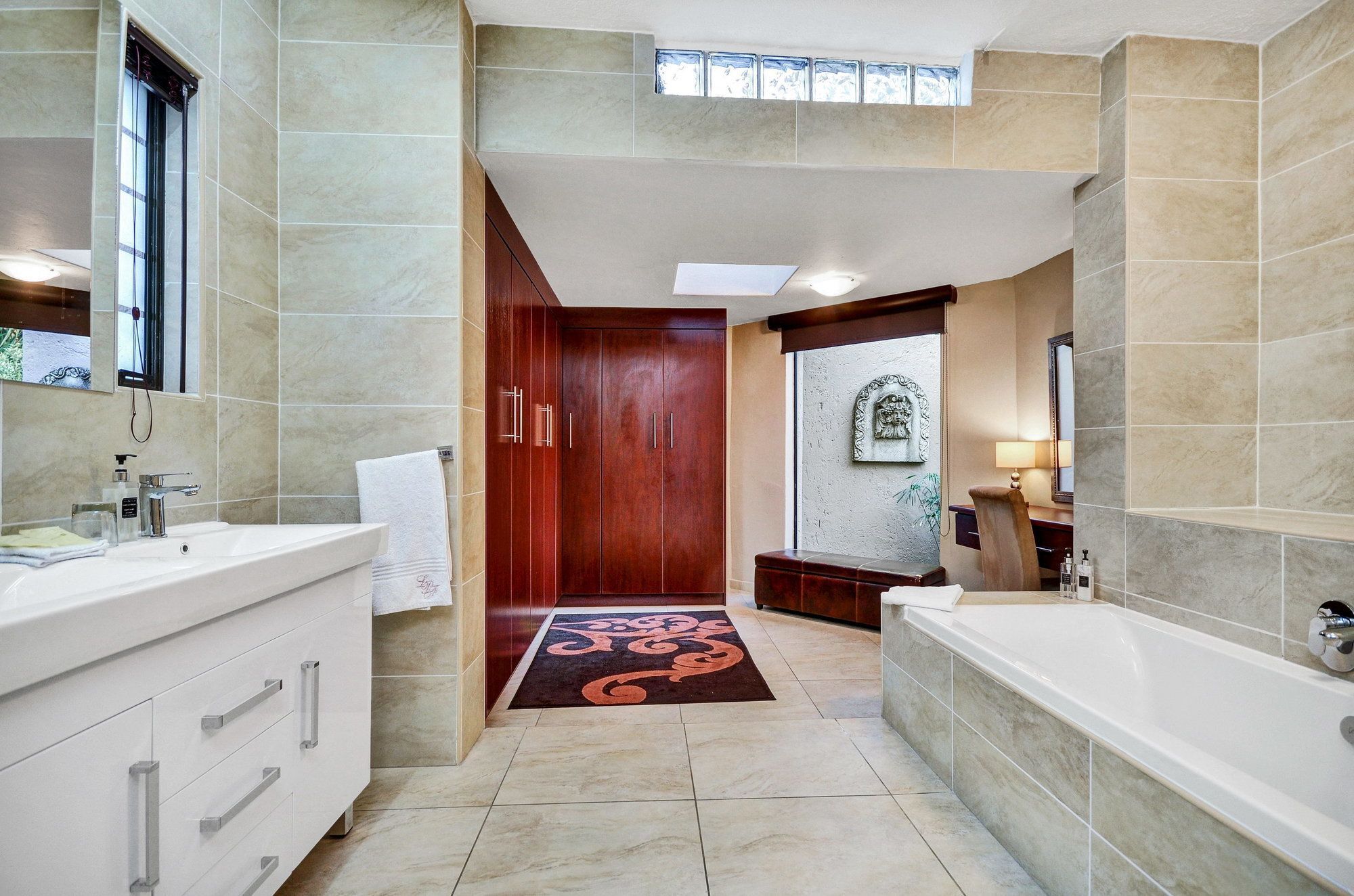 Le Petit Fillan Hotel Sandton Eksteriør billede