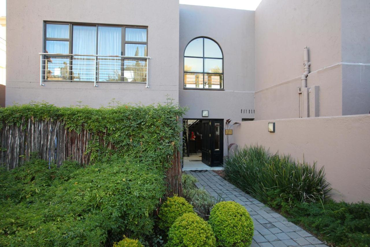 Le Petit Fillan Hotel Sandton Eksteriør billede
