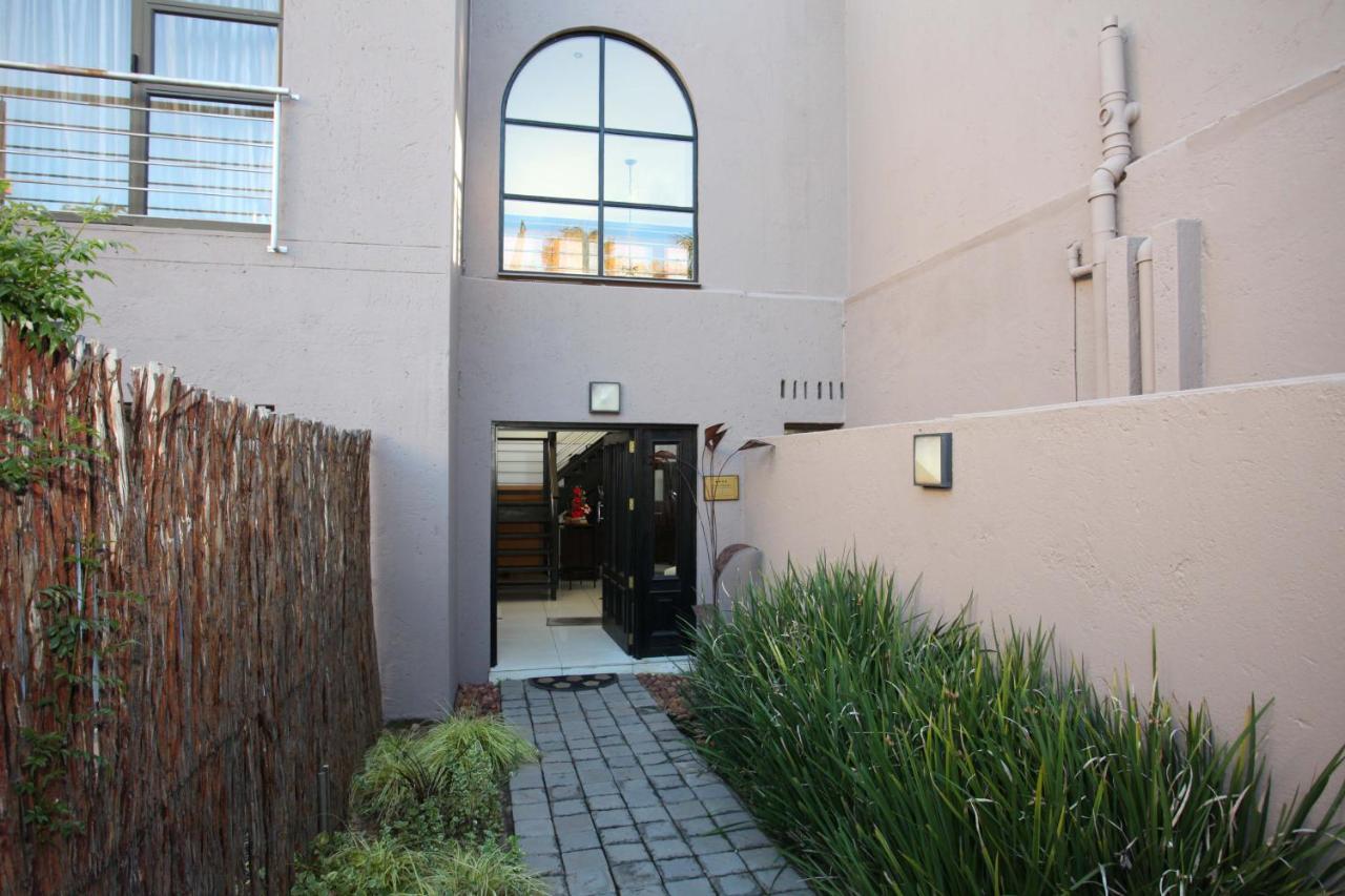 Le Petit Fillan Hotel Sandton Eksteriør billede